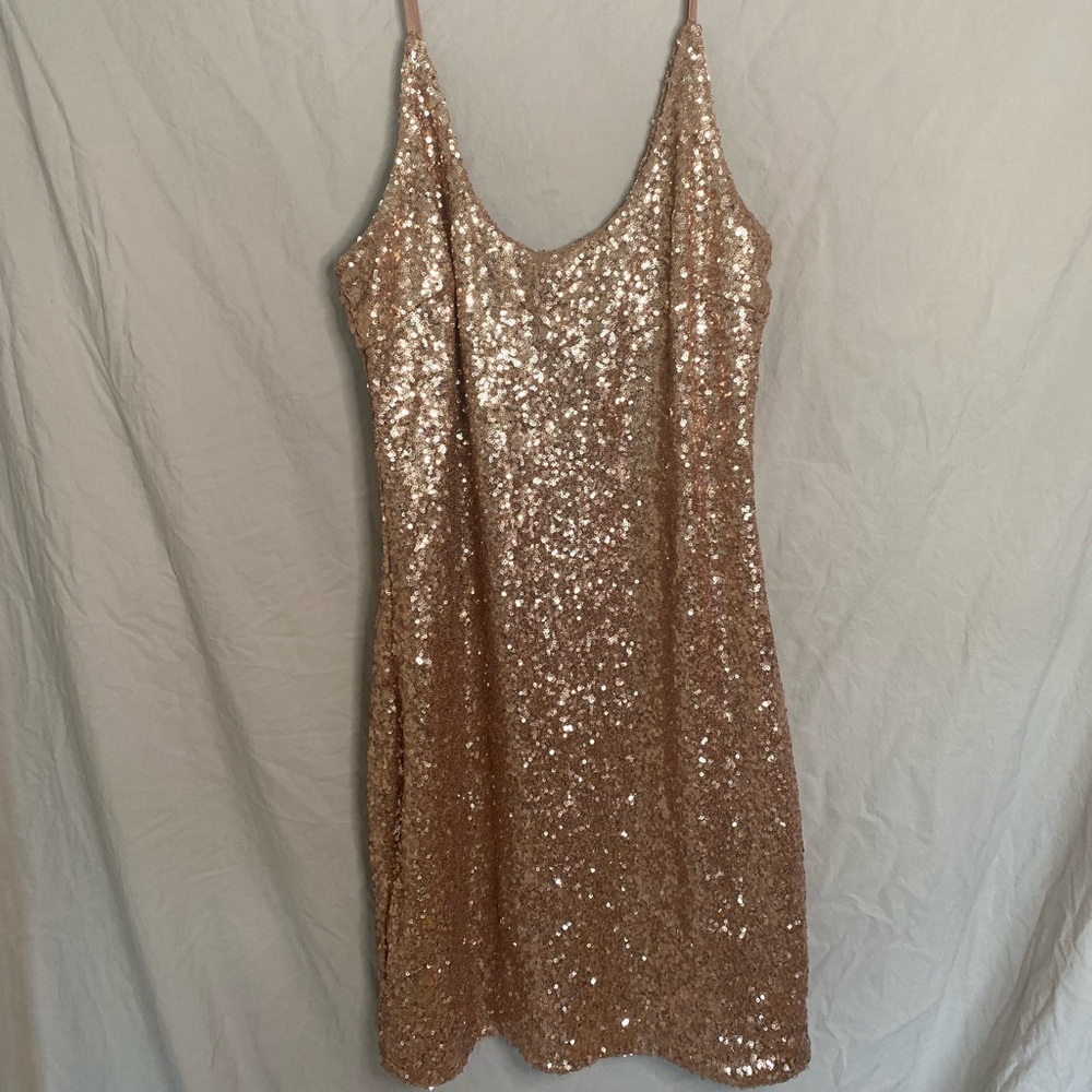 Rose gold sequin minidress
